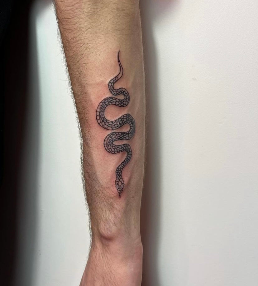 Tatouage entre 10 et 15 cm arrhes